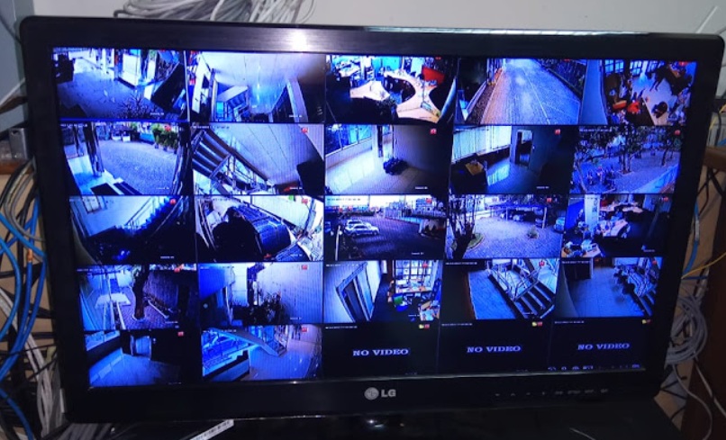 Harap dicatat bahwa tutorial ini menjelaskan cara menghapus file rekaman video CCTV secara manual. Beberapa DVR mungkin belum dilengkapi dengan fitur penghapusan otomatis rekaman video Home CCTV dalam periode waktu tertentu, sehingga Anda perlu menggunakan metode ini.